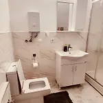 Alper Bey Homes Appartamento