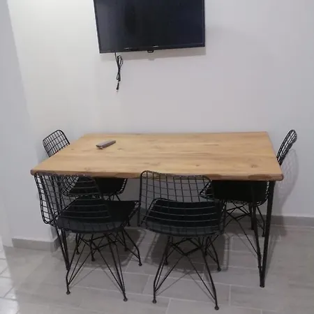 Alper Bey Homes Apartamento *