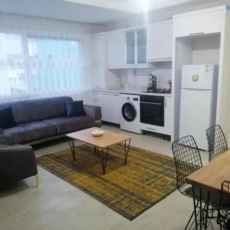 Alper Bey Homes * אנטליה