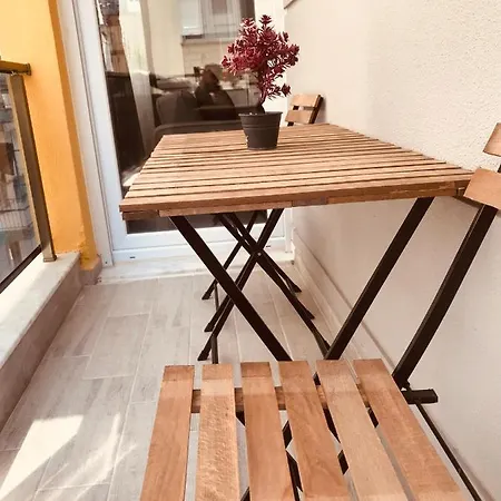 Alper Bey Homes דירה